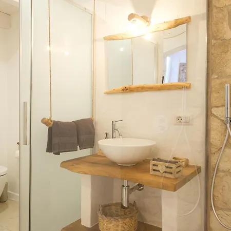 Il Vicolo Del Ginepro *