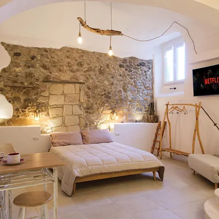 Il Vicolo Del Ginepro Castelsardo